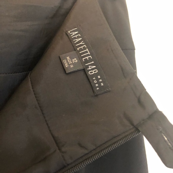 Black lightweight wool pencil skirt from  Lafayette 148 New York. Sz 12 - Picture 5 of 8